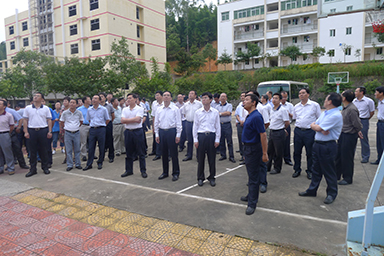 南平市市委書記裴金佳、市長(zhǎng)林寶金率市委市政府全部領(lǐng)導(dǎo)及各市縣主要領(lǐng)導(dǎo)一行蒞臨我公司視察指導(dǎo)
